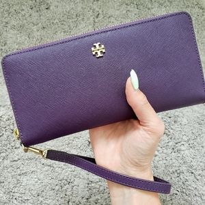 Tory Burch zip contintental wallet